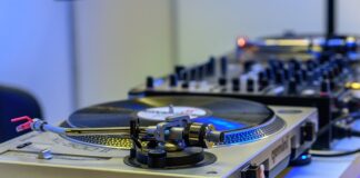 Co oznacza żółta kontrolka ABS?